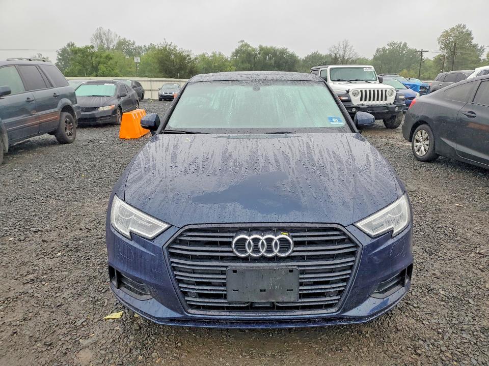 Photo 5 from auction – 2020 AUDI A3 with VIN WAUAUGFF2LA102585
