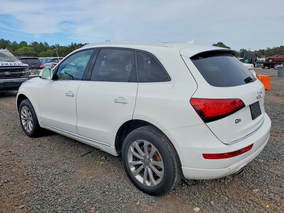 Снимка 2 от търг – 2015 AUDI Q5 с VIN WA1LFAFP2FA014291