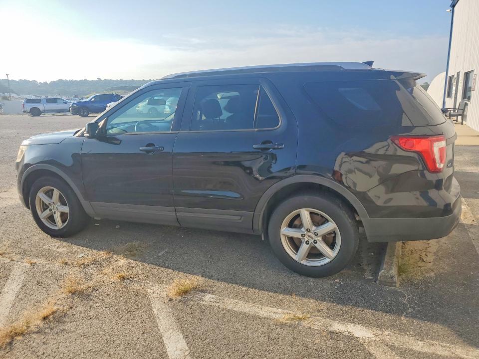 Photo 2 from auction – 2016 FORD EXPLORER with VIN 1FM5K8D80GGB19744