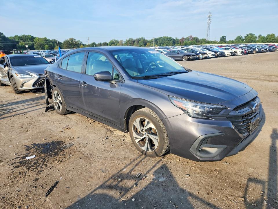 Photo 4 from auction – 2024 SUBARU LEGACY with VIN 4S3BWAD60R3008235
