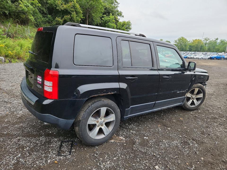 Photo 3 from auction – 2017 JEEP PATRIOT with VIN 1C4NJRFB4HD192916