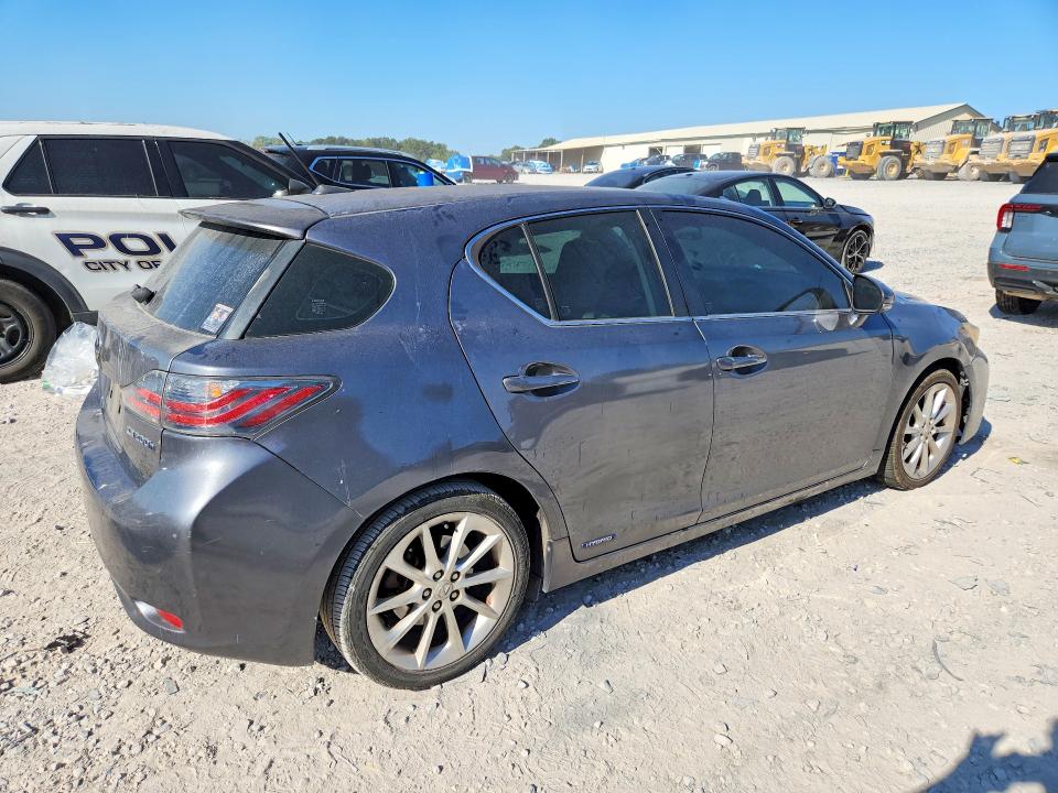 Photo 3 from auction – 2013 LEXUS CT with VIN JTHKD5BH8D2127293