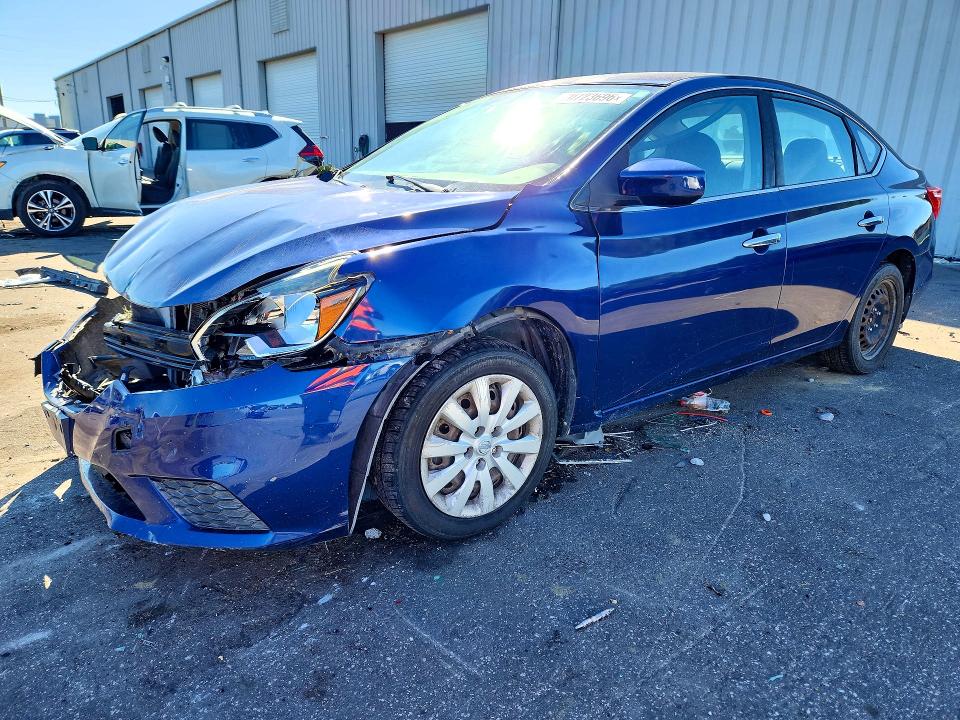 NISSAN SENTRA 2017 with VIN 3N1AB7AP6HY251483 - Photo from auction