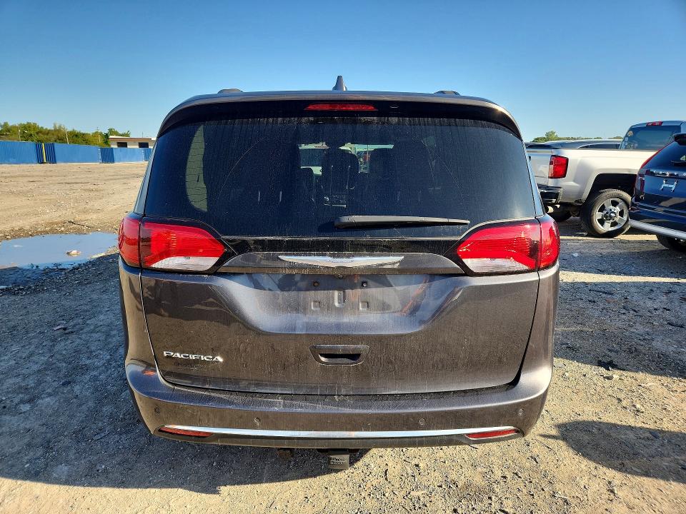 Foto 6 de la subasta – 2017 CHRYSLER PACIFICA con VIN 2C4RC1BG6HR510059
