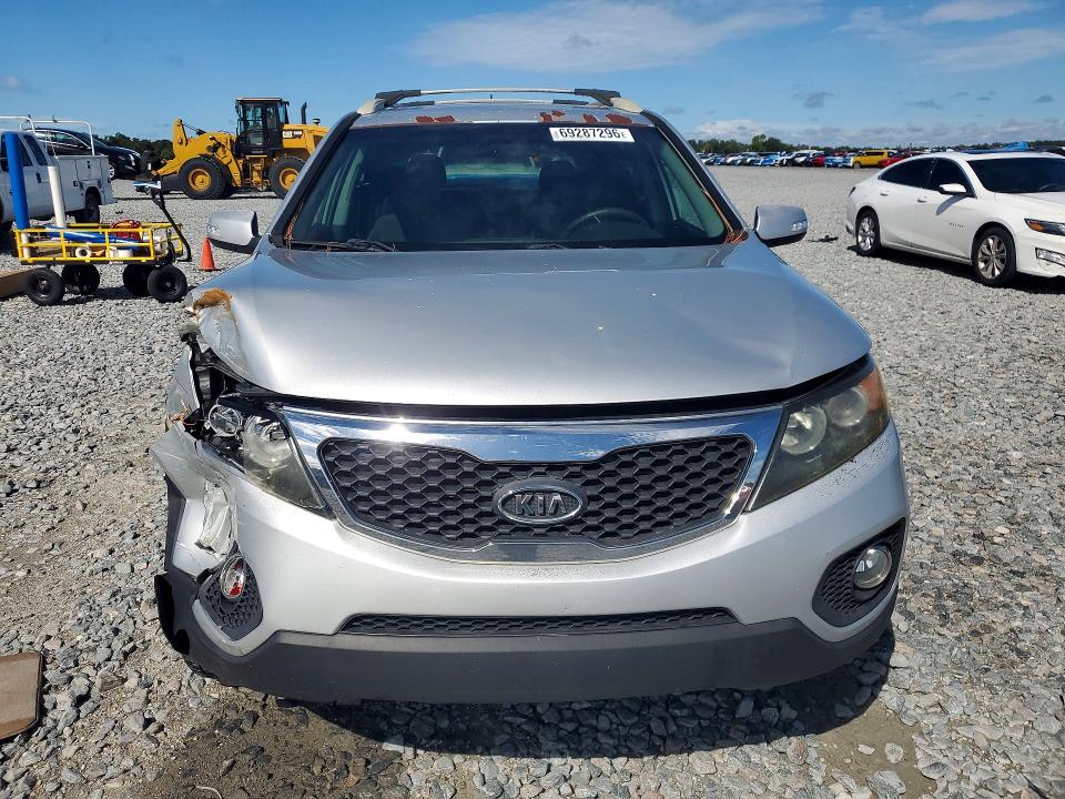 Photo 5 from auction – 2012 KIA SORENTO with VIN 5XYKU3A68CG307013