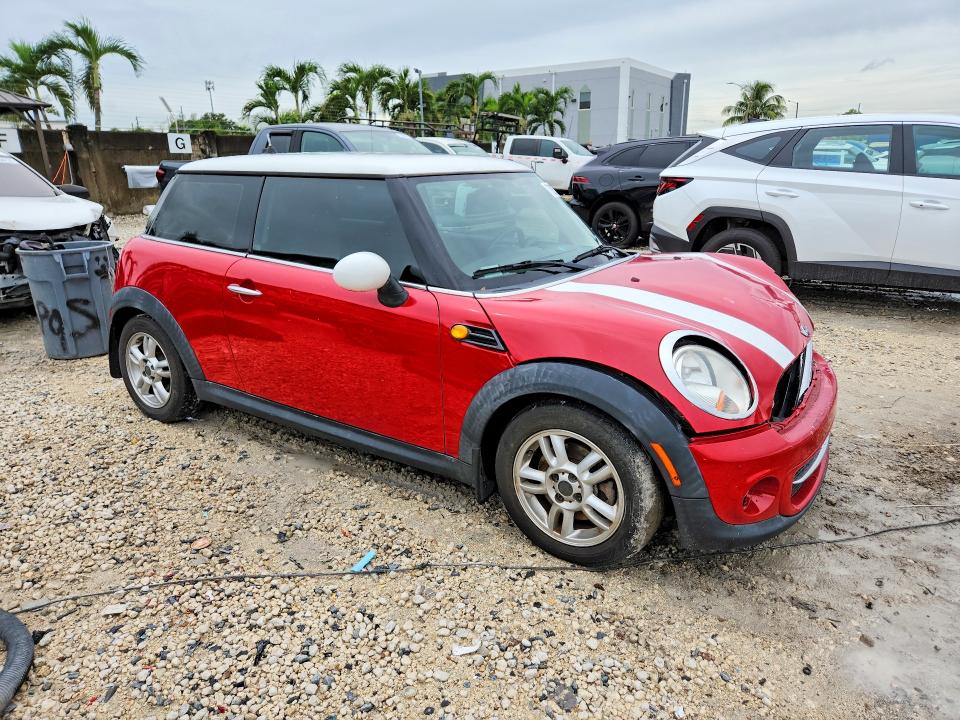 Photo 4 from auction – 2013 MINI COOPER with VIN WMWSU3C56DT683765