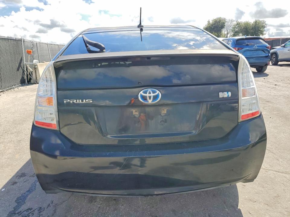 Foto 6 de la subasta – 2010 TOYOTA PRIUS con VIN JTDKN3DU4A0167682