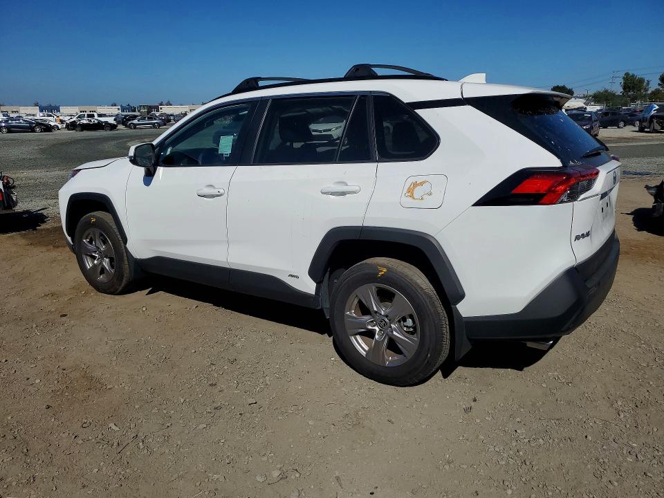 Photo 2 from auction – 2025 TOYOTA RAV4 with VIN 2T3MWRFV1SW252183