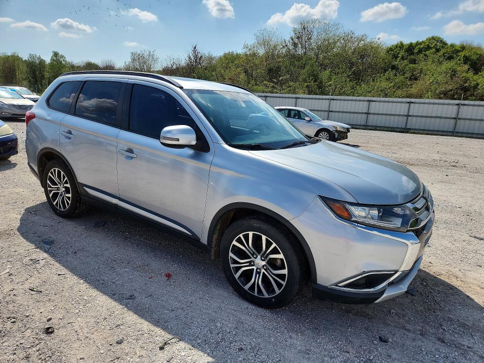 Photo 4 from auction – 2016 MITSUBISHI OUTLANDER with VIN JA4AD3A38GZ019771