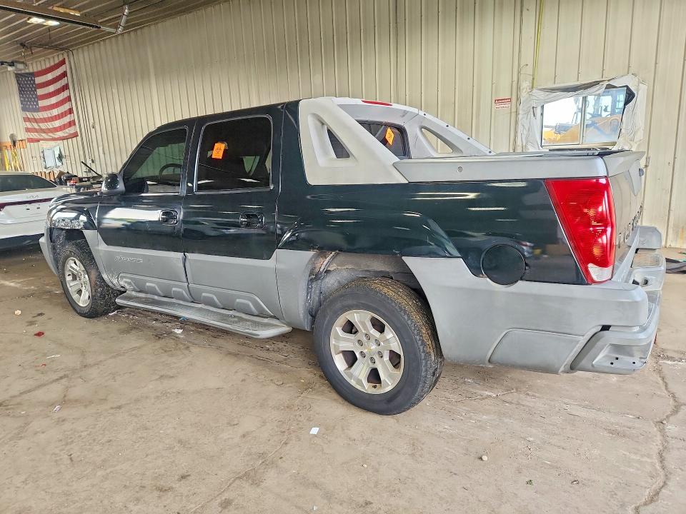 Photo 2 from auction – 2002 CHEVROLET AVALANCHE with VIN 3GNEK13T82G351059