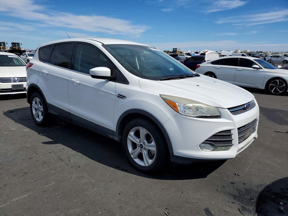 Photo 4 from auction – 2015 FORD ESCAPE with VIN 1FMCU9GXXFUA68599