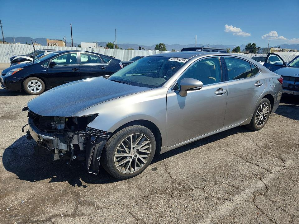LEXUS ES 2017 z numerem VIN 58ABK1GG1HU059465 - Zdjęcie z aukcji