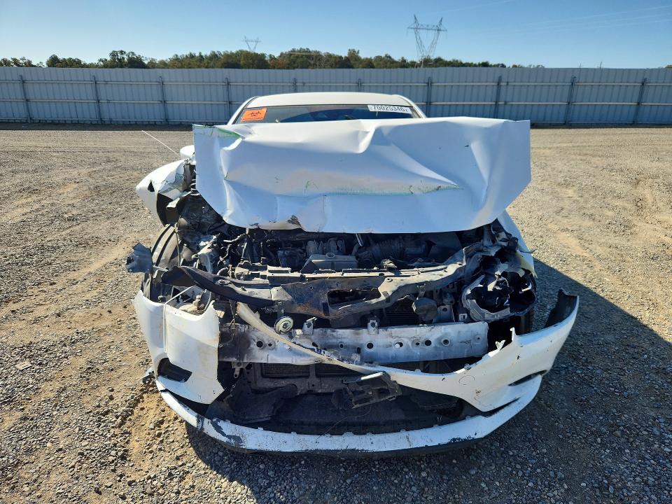Снимка 5 от търг – 2017 MAZDA 6 с VIN JM1GL1V59H1130459