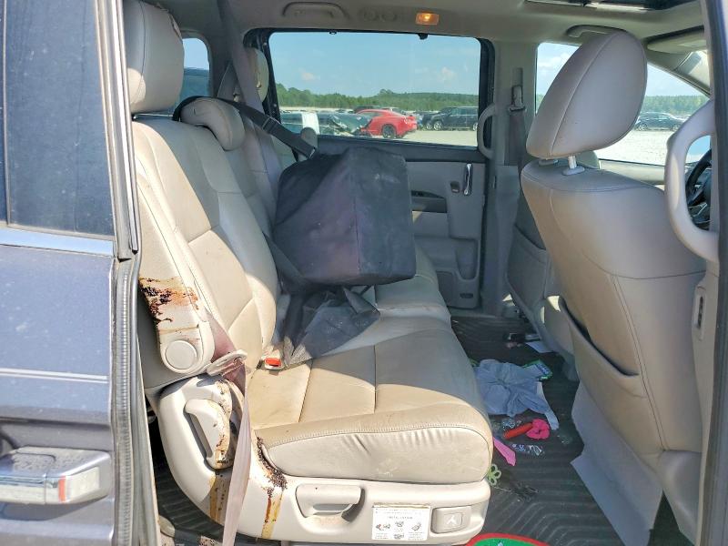 Photo 11 from auction – 2016 HONDA ODYSSEY with VIN 5FNRL5H69GB026855