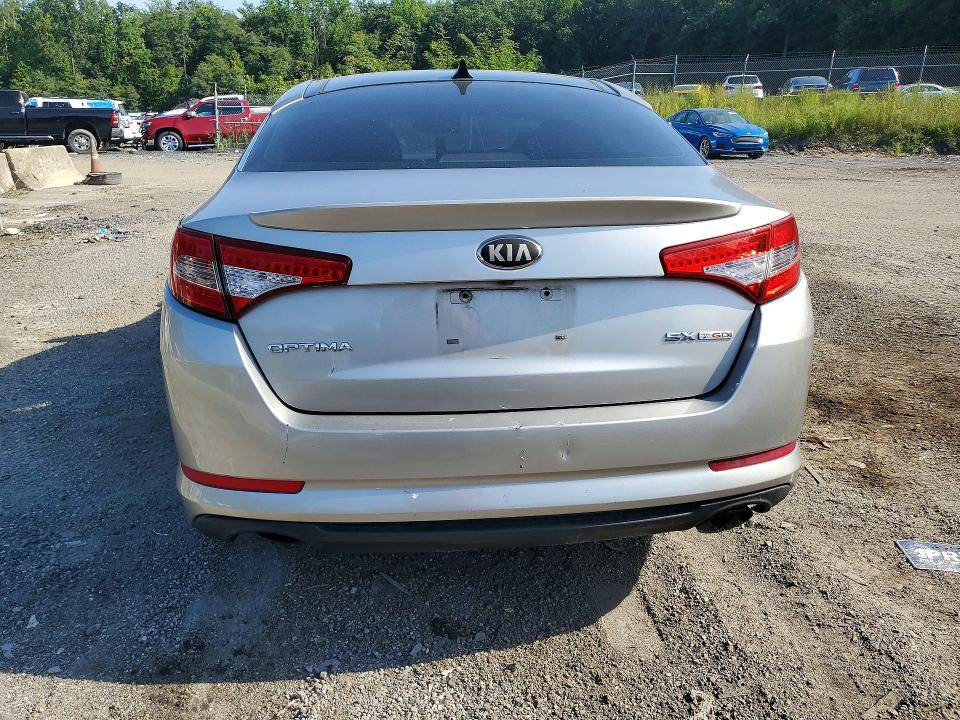 Снимка 6 от търг – 2013 KIA OPTIMA с VIN 5XXGR4A66DG154943