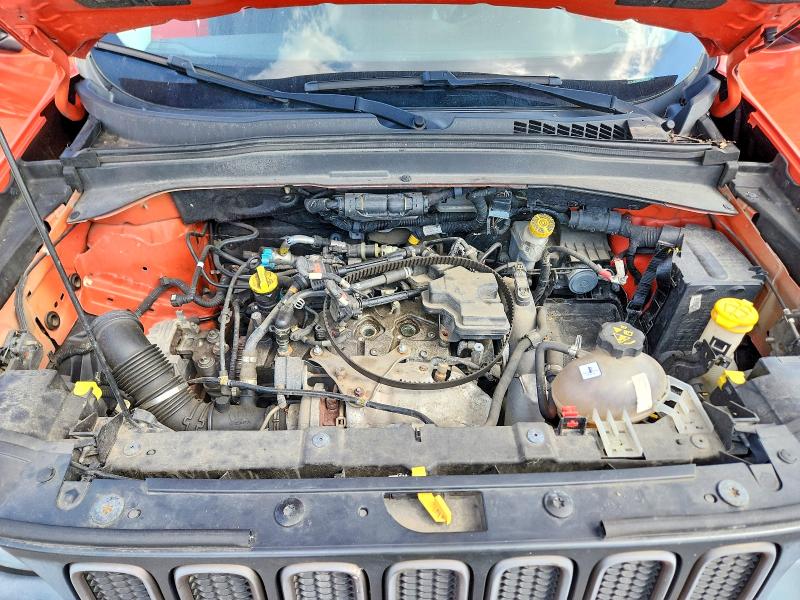Photo 12 from auction – 2016 JEEP RENEGADE with VIN ZACCJBBWXGPD09857