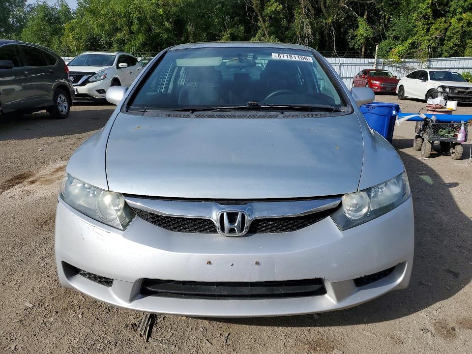 Снимка 5 от търг – 2011 HONDA CIVIC с VIN 2HGFA1F63BH013561