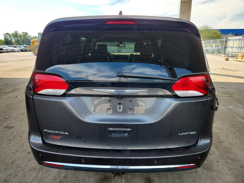 Фото 6 с аукциона – 2018 CHRYSLER PACIFICA с VIN 2C4RC1GG1JR186484