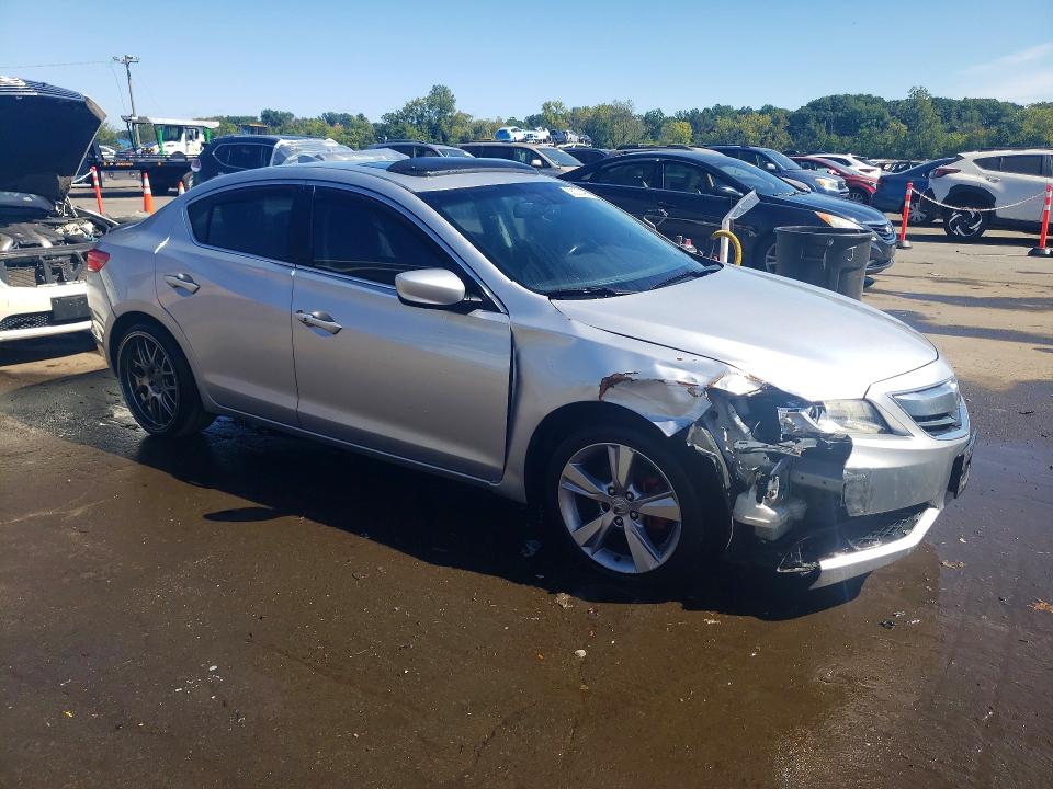 Photo 4 from auction – 2013 ACURA ILX with VIN 19VDE1F70DE003872