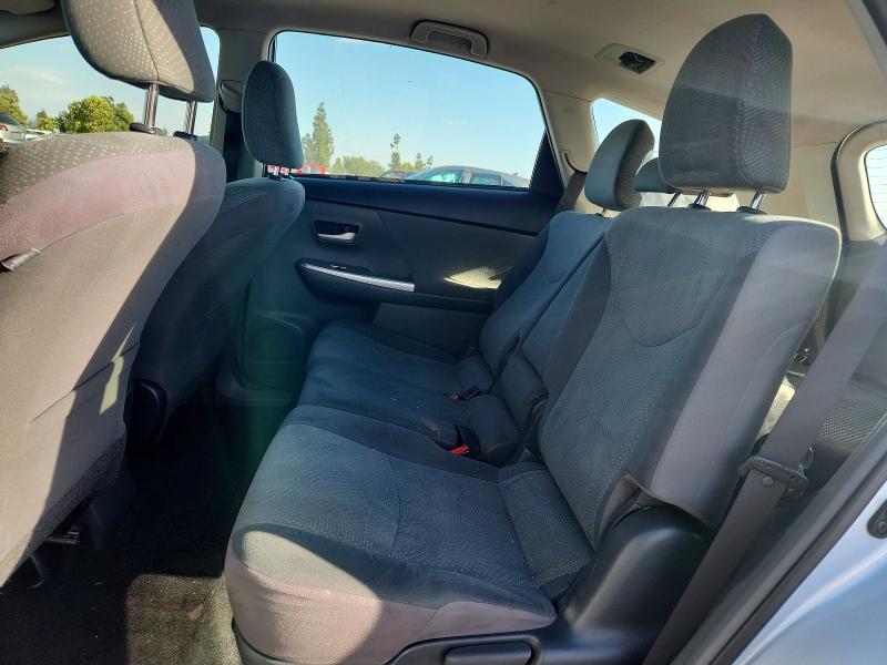 Zdjęcie 10 z aukcji – 2013 TOYOTA PRIUS V z VIN JTDZN3EU7D3240169