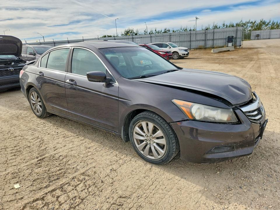 Photo 4 from auction – 2011 HONDA ACCORD with VIN 1HGCP2F83BA804342