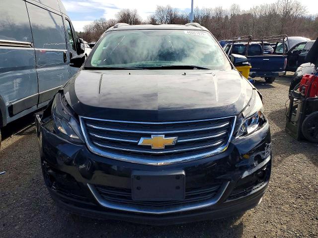Photo 5 from auction – 2017 CHEVROLET TRAVERSE with VIN 1GNKVGKD2HJ295991