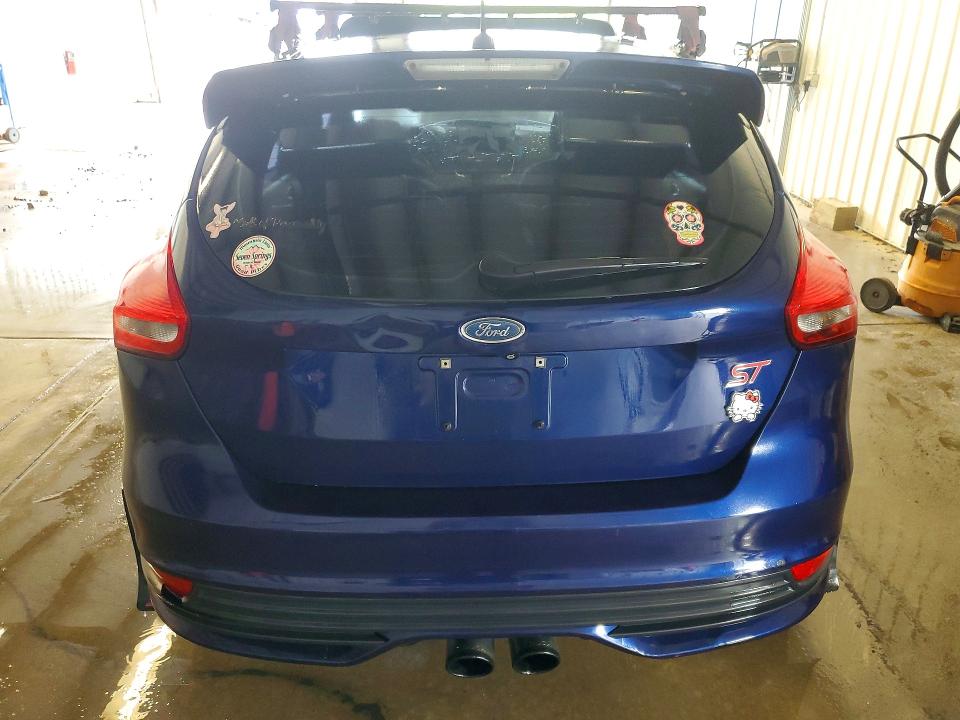 Photo 6 from auction – 2016 FORD FOCUS with VIN 1FADP3L93GL219574