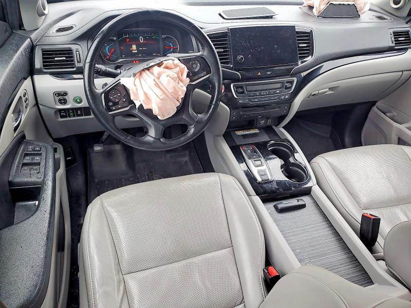 Photo 8 from auction – 2019 HONDA PILOT with VIN 5FNYF6H01KB043145