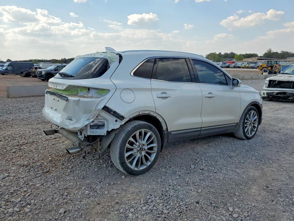 صورة رقم 3 من المزاد - 2016 LINCOLN MKC مع VIN 5LMCJ3C93GUJ04760
