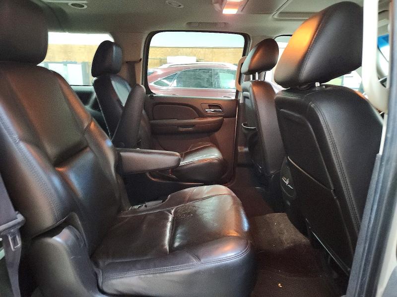 Photo 11 from auction – 2011 CHEVROLET SUBURBAN with VIN 1GNSKKE37BR127884