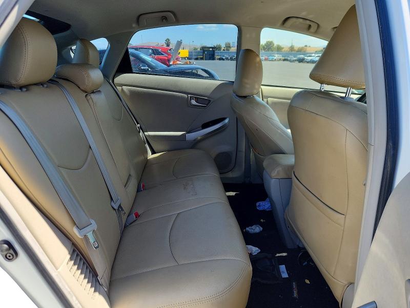 Photo 10 from auction – 2013 TOYOTA PRIUS with VIN JTDKN3DU4D5558726
