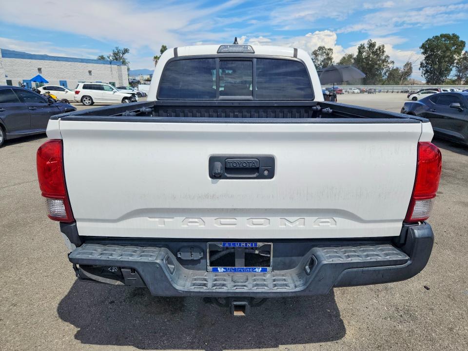 Photo 6 from auction – 2016 TOYOTA TACOMA with VIN 3TMCZ5AN0GM038149