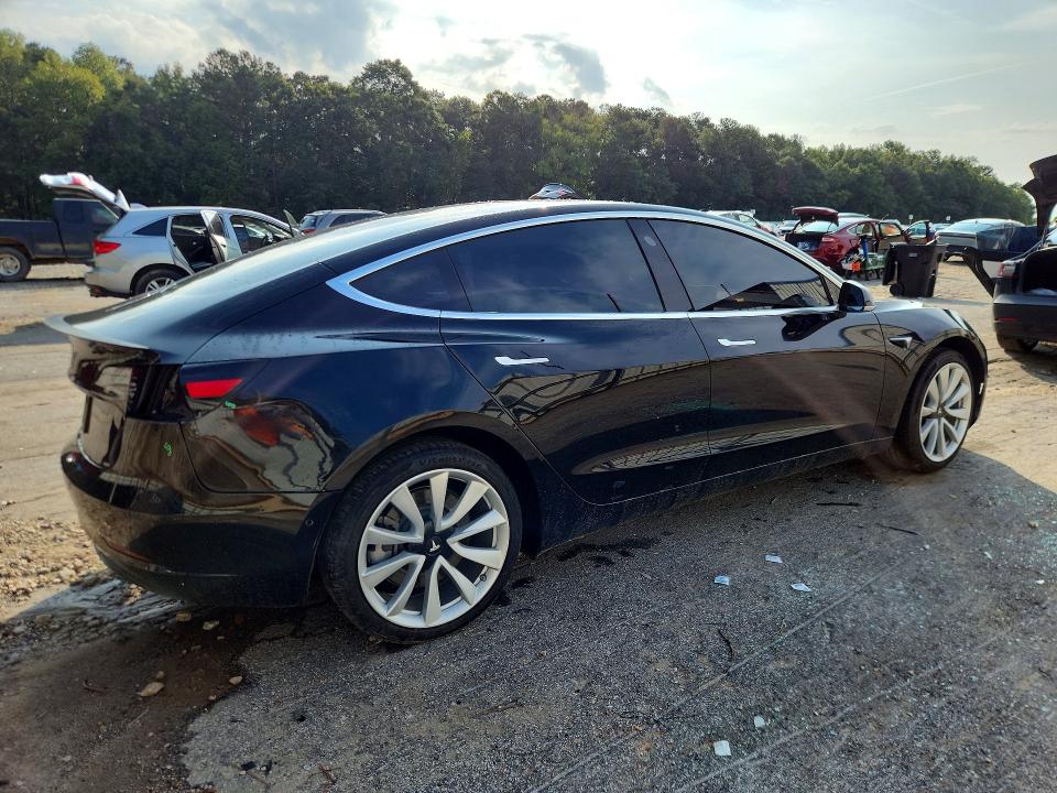 Foto 3 de la subasta – 2019 TESLA MODEL 3 con VIN 5YJ3E1EAXKF466528