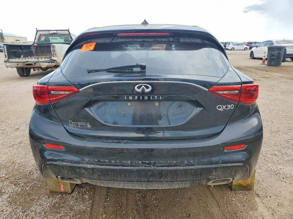 Photo 6 from auction – 2018 INFINITI QX30 with VIN SJKCH5CP5JA059484