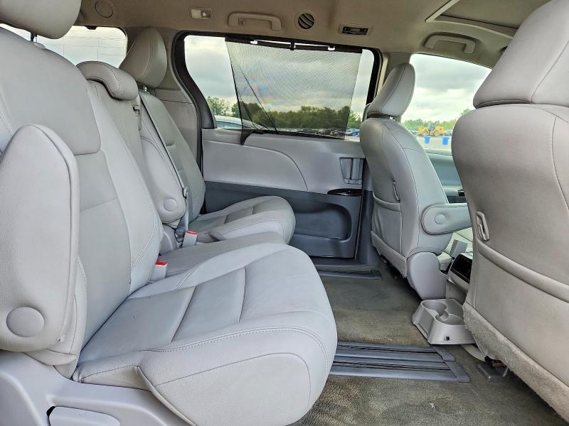 Photo 11 from auction – 2015 TOYOTA SIENNA with VIN 5TDYK3DC9FS608494