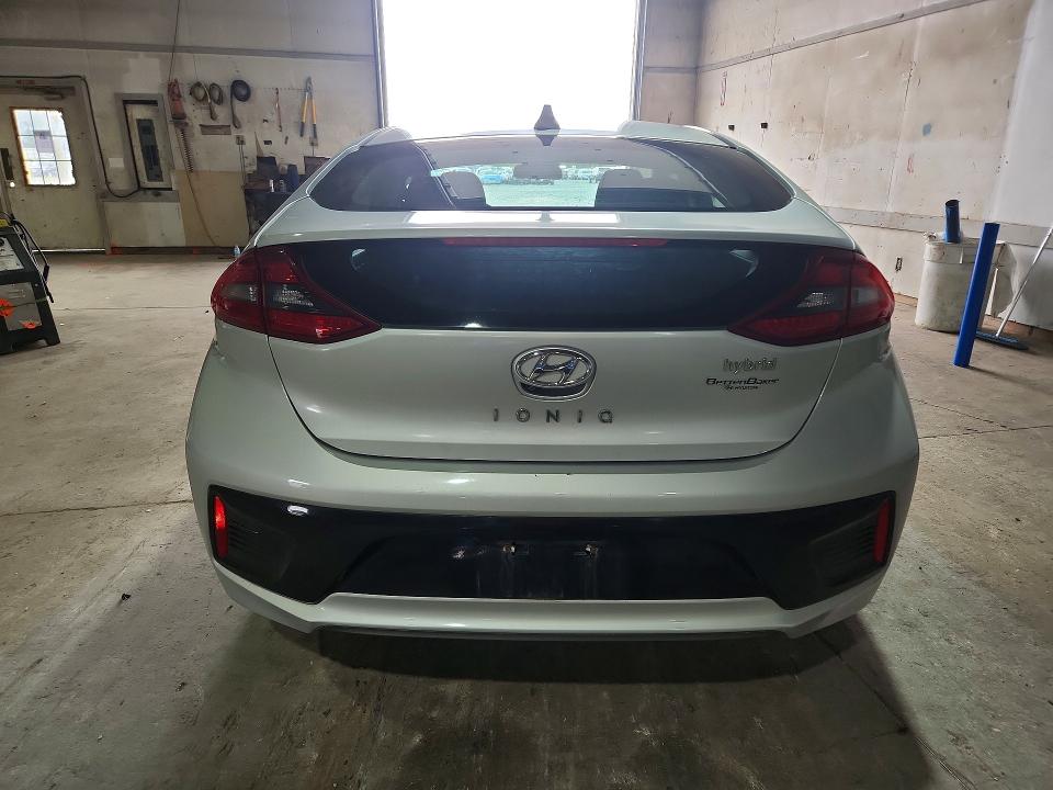 Photo 6 from auction – 2018 HYUNDAI IONIQ with VIN KMHC75LC2JU066261