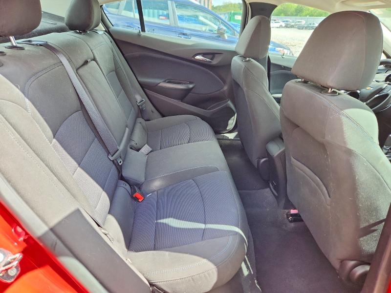 Снимка 10 от търг – 2018 CHEVROLET CRUZE с VIN 1G1BE5SM5J7135354