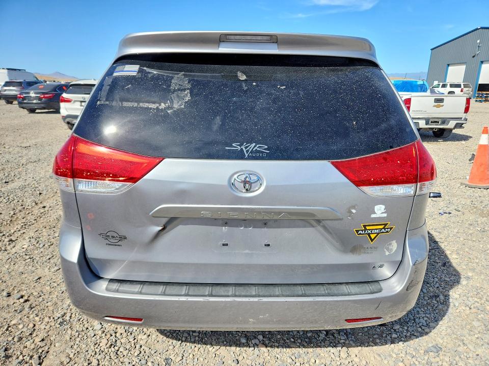 Photo 6 from auction – 2012 TOYOTA SIENNA with VIN 5TDKA3DC1CS015121
