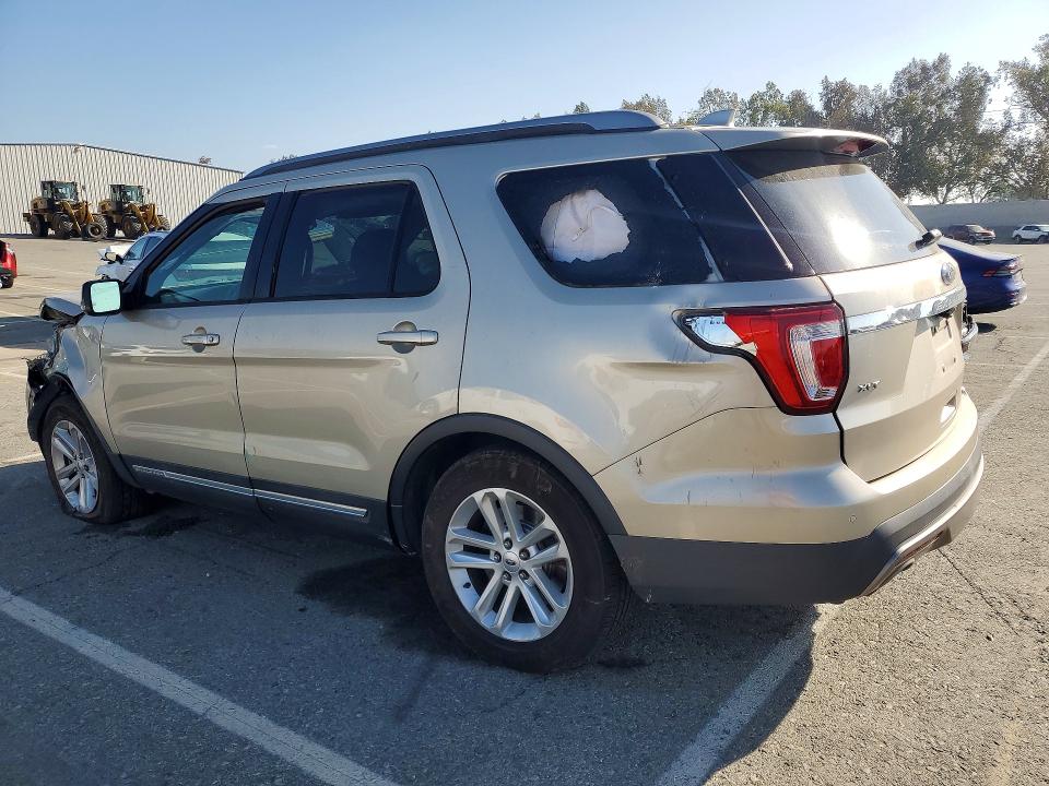 Снимка 2 от търг – 2017 FORD EXPLORER с VIN 1FM5K7DH4HGD90804