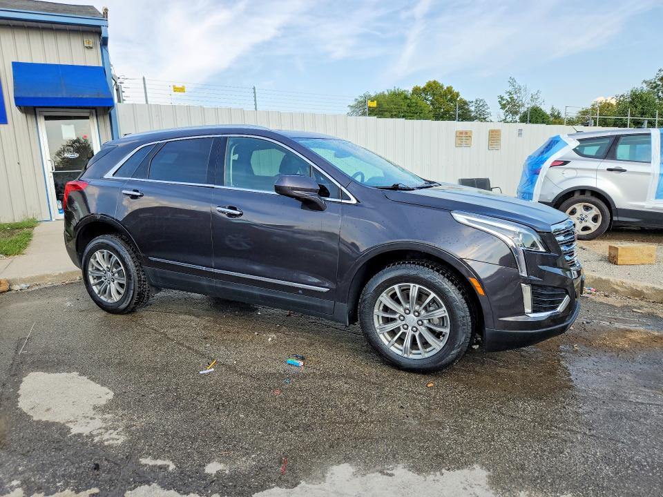 Снимка 4 от търг – 2017 CADILLAC XT5 с VIN 1GYKNBRS4HZ235514
