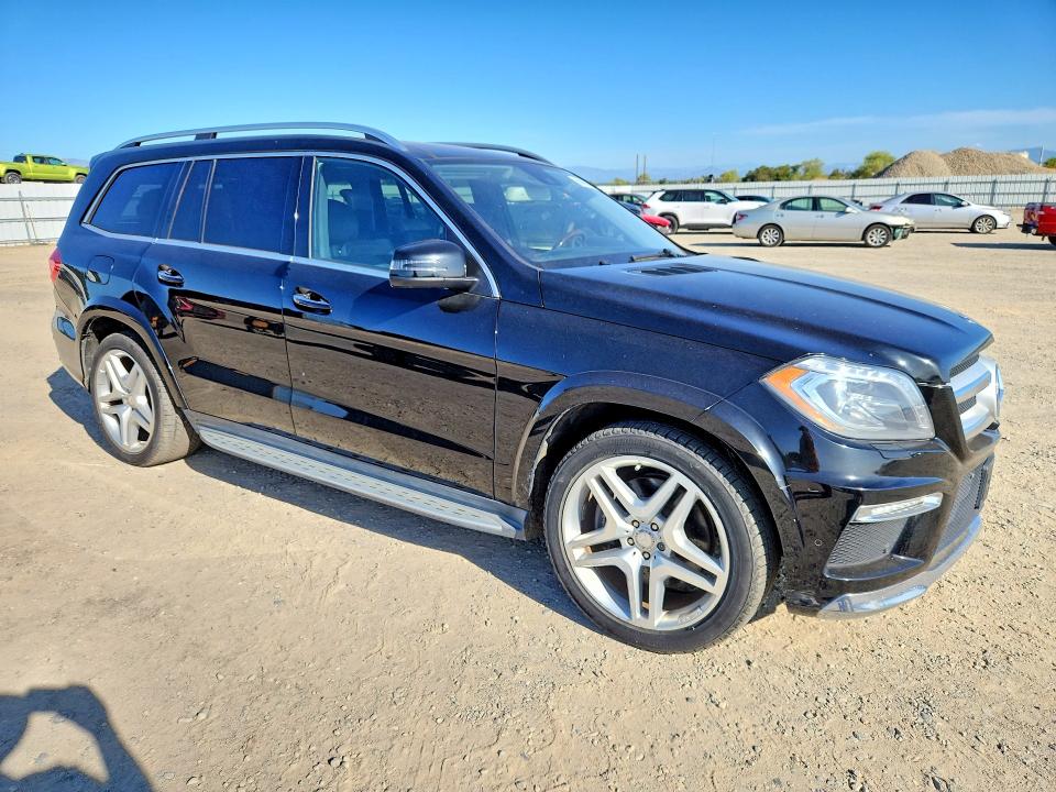 Photo 4 from auction – 2015 MERCEDES-BENZ GL with VIN 4JGDF7DE4FA532235