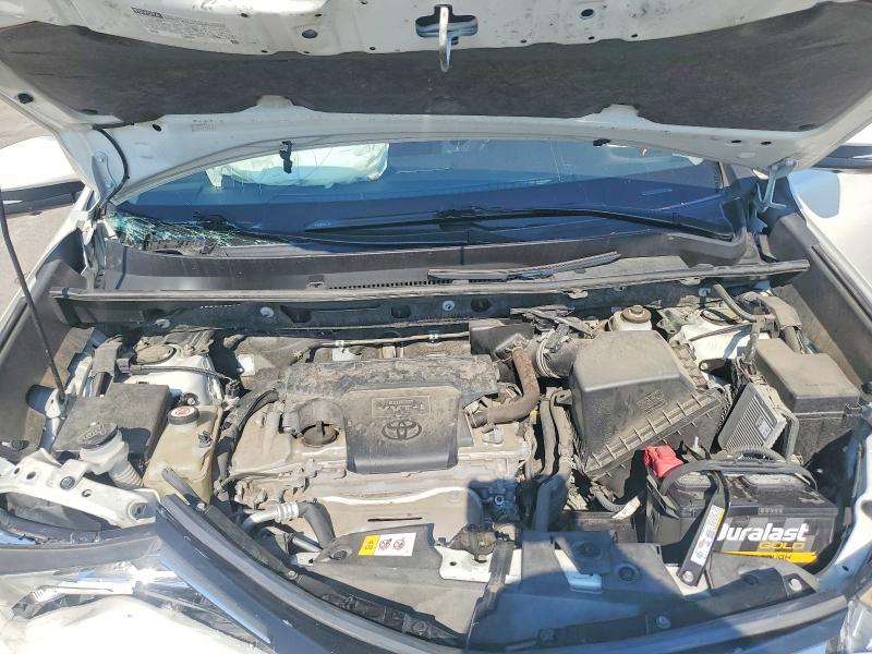 Photo 12 from auction – 2018 TOYOTA RAV4 with VIN JTMDFREV8JJ723762
