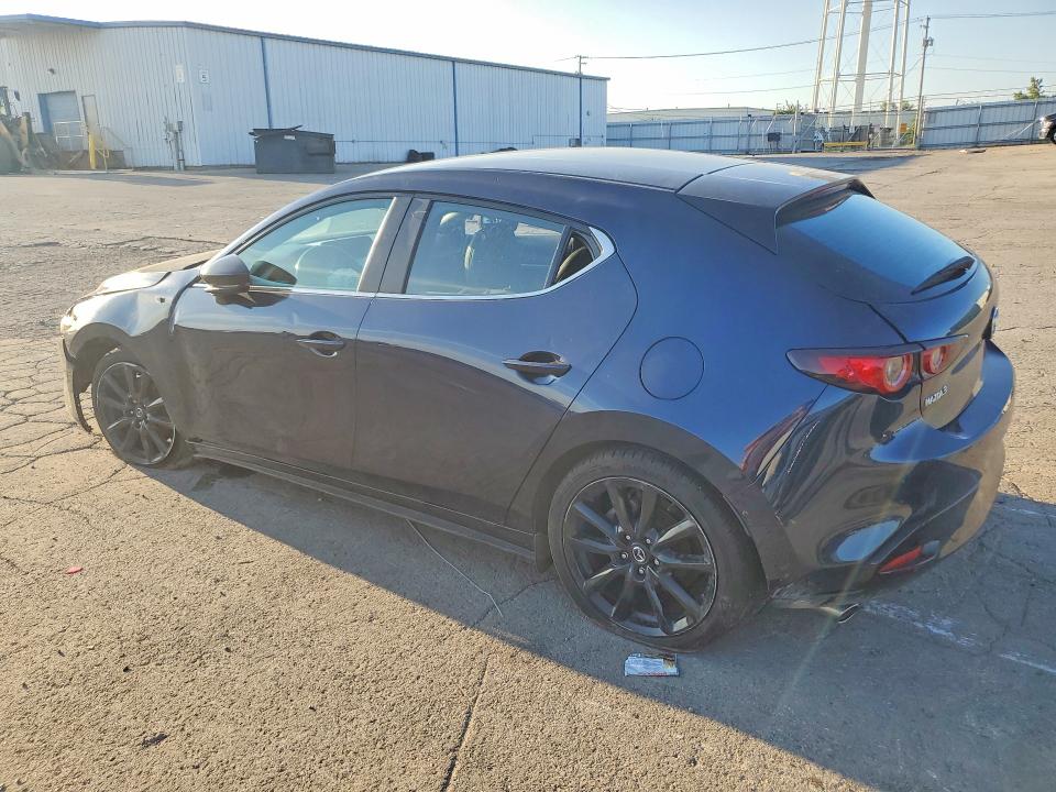 Photo 2 from auction – 2024 MAZDA 3 with VIN JM1BPAKM3R1712939