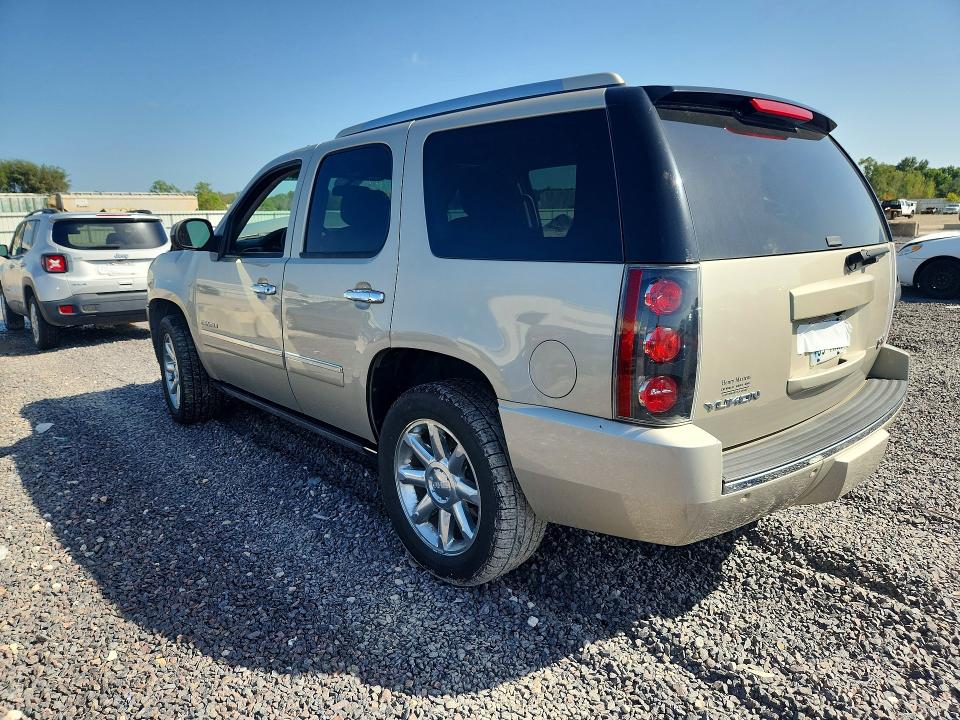 Zdjęcie 2 z aukcji – 2013 GMC YUKON z VIN 1GKS2EEF5DR337640