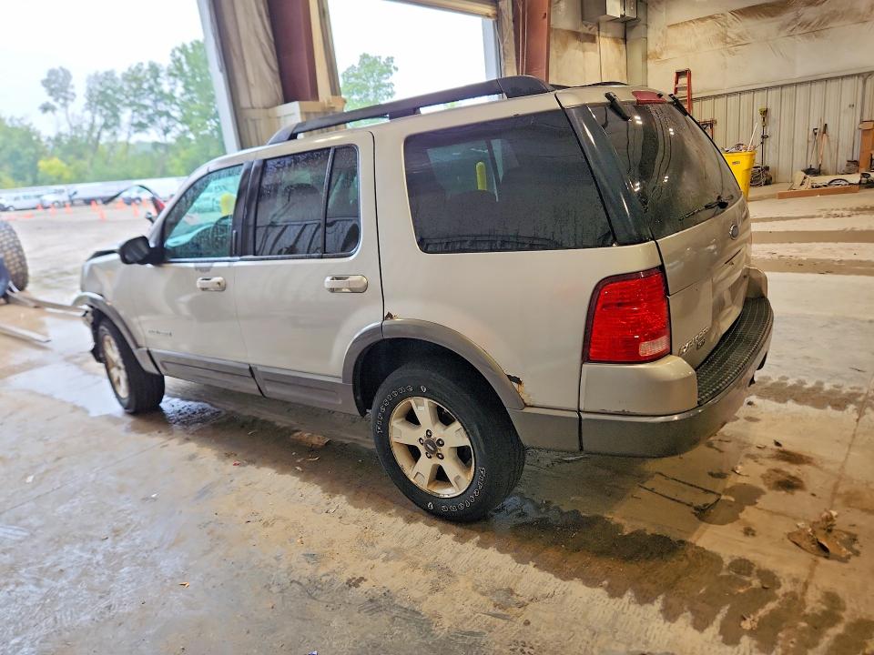 Photo 2 from auction – 2005 FORD EXPLORER with VIN 1FMZU73KX5UB49822