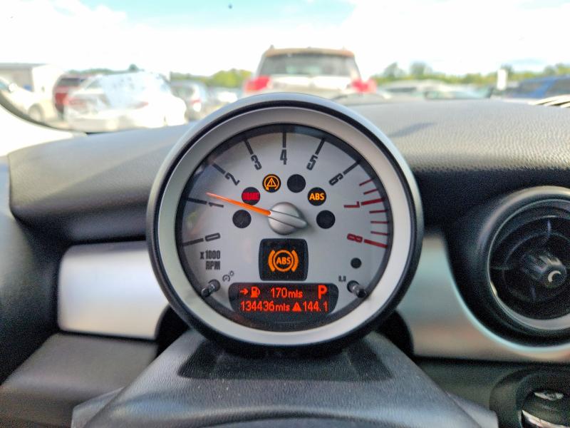صورة رقم 9 من المزاد - 2010 MINI COOPER مع VIN WMWMM3C58ATP94032