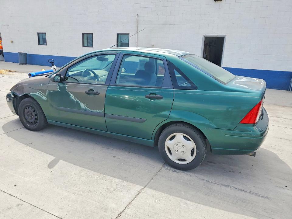 Photo 2 from auction – 2001 FORD FOCUS with VIN 1FAFP33P71W156959