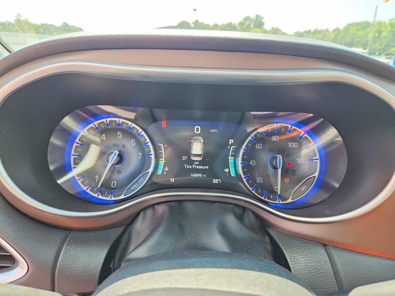 Фото 9 с аукциона – 2019 CHRYSLER PACIFICA с VIN 2C4RC1EG1KR549757