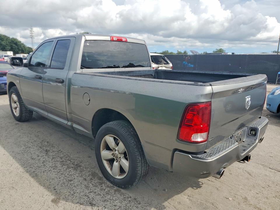 Снимка 2 от търг – 2013 RAM 1500 с VIN 1C6RR6FT4DS618974