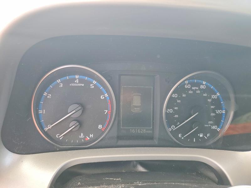 Снимка 9 от търг – 2017 TOYOTA RAV4 с VIN 2T3BFREV1HW551853